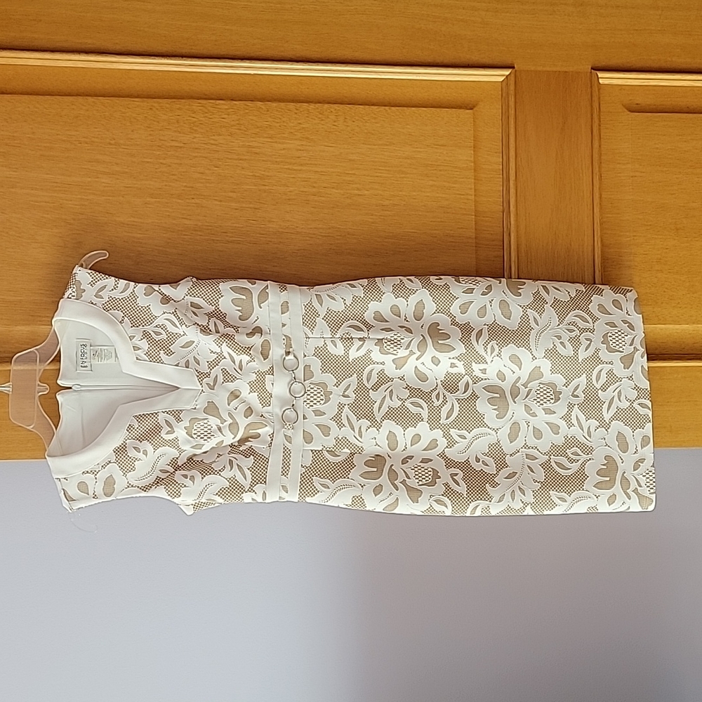 Enfocus Studios Sleeveless Tan/White Floral Belted Sheath Dress, 4